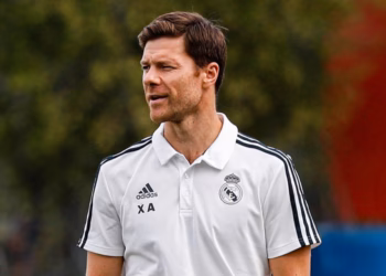 Alonso e mban stërvitjen e parë me Real Madridin