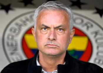 Jose Mourinho telefonon yllin e Bayern Munich, i kërkon të vijë tek Fenerbahce