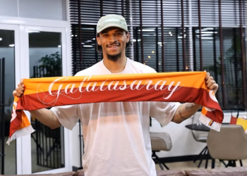 Nga një klub kampion te tjetri, Sane lë Bayernin për Galatasarayin