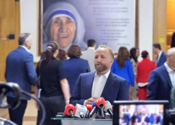 Dalja në treg të hapur të 1300 kompanive, PDK-ja nesër procedon në Gjykatë Themelore pezullimin e vendimit