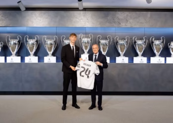 Huijsen zyrtarizohet te Real Madridi