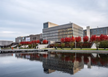Universiteti holandez ndërpren bashkëpunimin me tre univerzitete izraelite