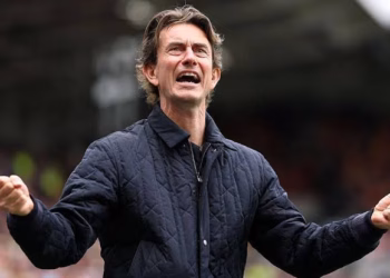 Tottenhami e zgjedh trajnerin e ri, Frank nënshkruan për tri vjet