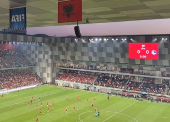 Sylvinho bën dy zëvendësime në minutën e 63-të në ndeshjen Shqipëri-Serbi