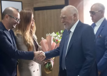 Ish-presidenti kroat shpallet qytetar nderi i Gjilanit