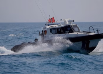 Durrës, gjenden dy turistë në det, njëri ndërron jetë, tjetri në gjendje të rëndë