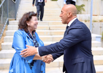 “Nevoja urgjente e konsolidimit të institucioneve”, temë diskutimi në takimin Haradinaj- Pierce