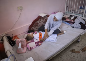 Tragjedia e një fëmije në Gaza: 3-vjeçari me plagë në tru pas sulmit izraelit