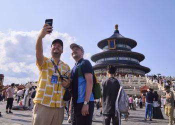 Kina zgjeron hyrjen pa viza për më shumë se 70 vende të botës