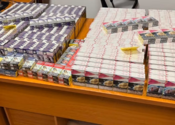 Arrestohen dy person në veri të Mitrovicës, dyshohet se vjedhjen cigare në vlerë 4 mijë e 700 euro