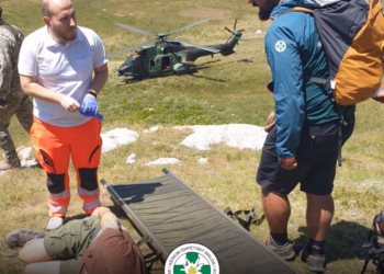 Shpëtohen dy turistë në Malin e Robit