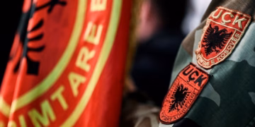 Letër nga OVL-UÇK për Albulena Haxhiun: Nevojiten fonde për mbrojtjen e ish-luftëtarëve në Hagë