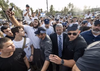 Izraeli arreston rojet e xhamisë Al-Aksa pas inkurzionit të kolonëve izraelitë në vendin e shenjtë