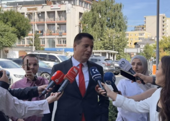 ​Bahtiri: Jam i lumtur për hapjen e urës së re