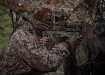 ​Snajperi ukrainas thyen rekord me goditje vrasëse prej gati 4000 metrave kundër forcave ruse