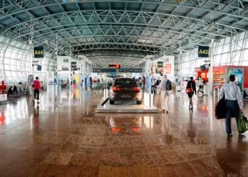 Stafi i Aeroportit të Brukselit bojkotoi fluturimet e Tel Avivit në shenjë proteste për luftën në Gaza