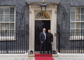 Zelensky takohet në Londër me kryeministrin britanik