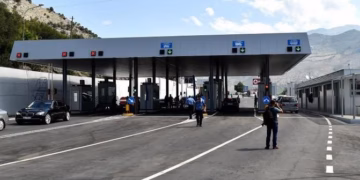 Rritet fluksi i mërgimtarëve – pritje deri në 30 minuta në pikat kufitare të Kosovës