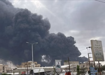 Marina izraelite godet një termocentral në kryeqytetin e Jemenit