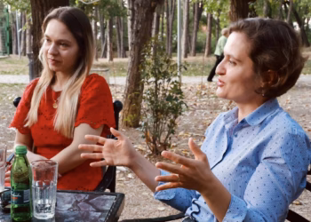 Shahini prezanton planin për menaxhimin e qenve endacakë në Prishtinë