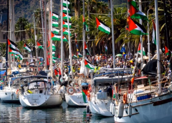 Anijet nga Greqia nisen per t’iu bashkuar Flotës Globale Sumud drejt Gazës