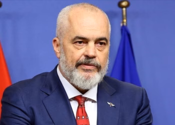 Rama përkrah protestën në Hagë: Me zemër e mendje jam edhe unë atje