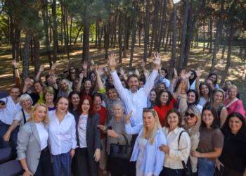 Ismaili premton se 50% e drejtorive do të drejtohen nga gratë