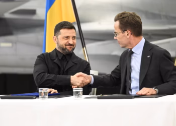 Suedia  drejt marrëveshjes me Ukrainën për avionët Gripen