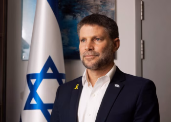 Deklaratat për “deve” ndezin polemika: Ministri izraelit kërkon falje për fyerjen ndaj Arabisë Saudite