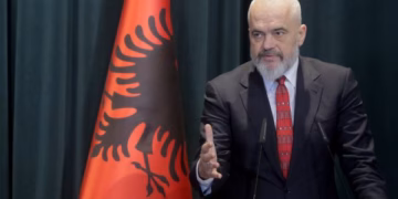 Festa e 28 Nëntorit, Rama uron shqiptarët: Gëzuar Ditën e Pavarësisë