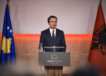 Kryeministri Kurti uron shqiptarët për 28 Nëntorin: Nëntorët tanë janë hallka të një zinxhiri të pashkëputshëm të lirisë