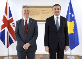 Kurti takoi ambasadorin britanik, diskutuan për formimin sa më të shpejtë të institucioneve pas zgjedhjeve