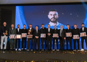 ​Drita dominoi në mbrëmjen e shpalljes së më të mirëve për vitin 2025 nga FFK