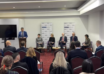 Vetëm një e treta e kandidatëve për deputetë janë gra