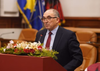 Shaqir Totaj betohet për mandatin e dytë si Kryetar i Prizrenit