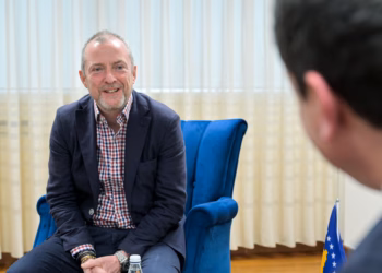 Ish-nënkoloneli britanik kritikon KFOR-in: Kosova në periudhën më të rrezikshme që nga viti 1999, KFOR-i pasiv ndaj Serbisë