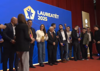 Egzon Gjuka dhe Tina Hetemi, hendbollistët e vitit nga FHK-ja