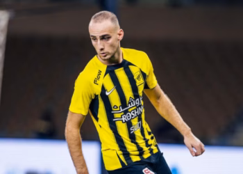 Al-Ittihad e nxjerrë në shitje Mario Mitajn