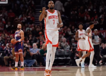 Durant kalon shifrën e 31 mijë pikëve në NBA