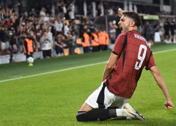 Albion Rrahmani e vendos ndeshjen, vjen goli i dytë rresht