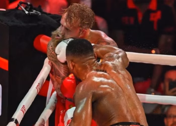 Anthony Joshua ia theu nofullën Paulit, në meçin e madh revial