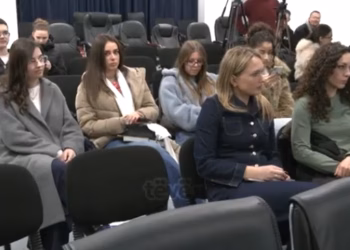 Universiteti i Gjilanit prezanton hulumtimet për marrëdhëniet ndëretnike dhe destinacionet turistike të të rinjve