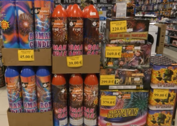 Disa komuna ndalojnë fishekzjarrët për fundvit, ekspertët kërkojnë më shumë vetëdije nga qytetarët