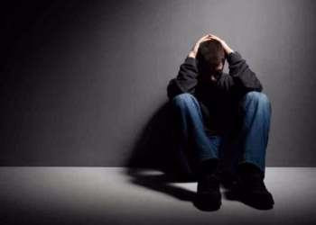 Studimi paralajmëron: Ushqyerja ndikon në shfaqjen e hershme të depresionit