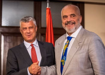 Rama niset drejt Hagës për ta vizituar Thaçin, kritikon drejtësinë ndërkombëtare