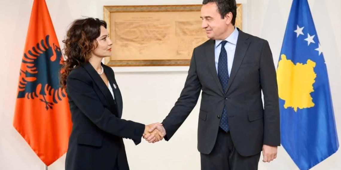 Spiropali uron Kurtin: Shqipëria dhe Kosova ecin së bashku drejt rrugës europiane