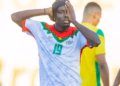 Nuk sheh me njërin sy por ia siguron fitoren e madhe kombëtares së tij – Tregimi i jashtëzakonshëm i futbollistit të Burkina Fasos