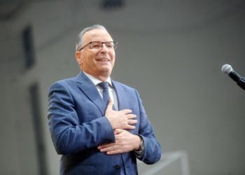 Hamza uron besimtarët e krishterë për Krishtlindje