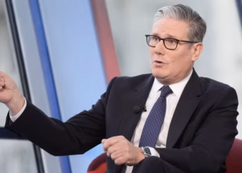 Britania e Madhe shkurton 40% të ndihmës për të luftuar kërcënimin rus në Ballkanin Perëndimor