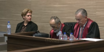 “I biri e pa vrasjen e babait” – Prokuroria kërkon dënim maksimal ndaj Sllagjan Trajkoviq